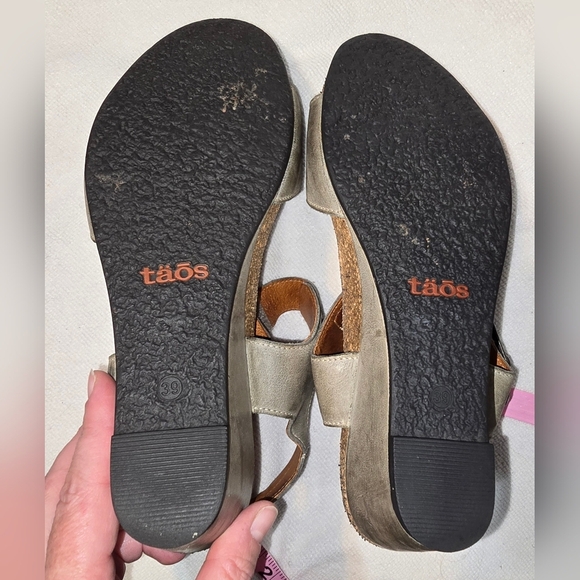 Taos Graphite Gray Buckle Up Wedge Sandal Leather EU 39 or US Women's 8 or 8.5 - Picture 8 of 9